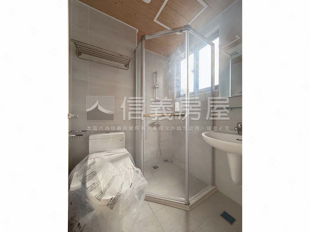 慶賀天樂挑高大空間房屋室內格局與周邊環境