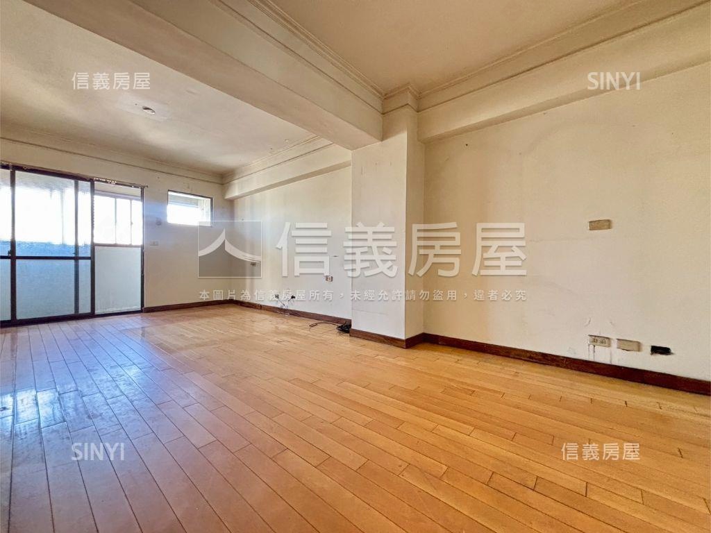 低於行情鑽石華廈一層一戶房屋室內格局與周邊環境