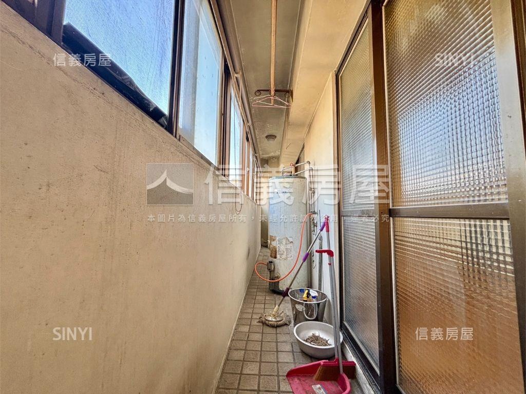 低於行情鑽石華廈一層一戶房屋室內格局與周邊環境