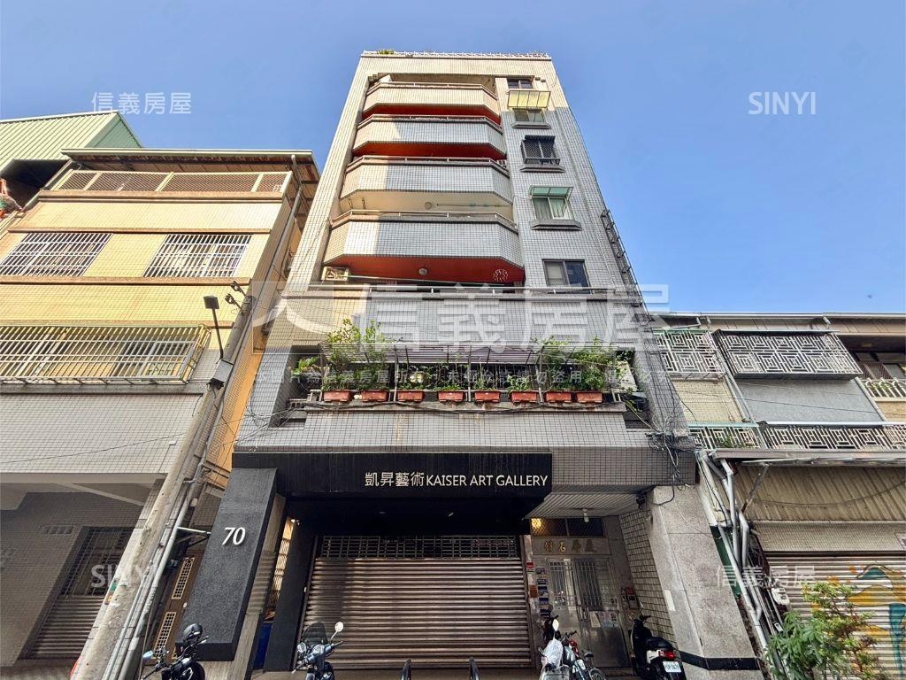 低於行情鑽石華廈一層一戶房屋室內格局與周邊環境