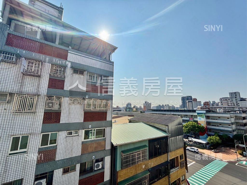 低於行情鑽石華廈一層一戶房屋室內格局與周邊環境