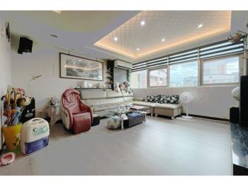 景觀紅綠樓中樓美屋