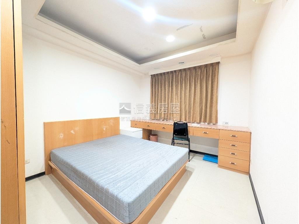 鄉林凱撒方正３房房屋室內格局與周邊環境