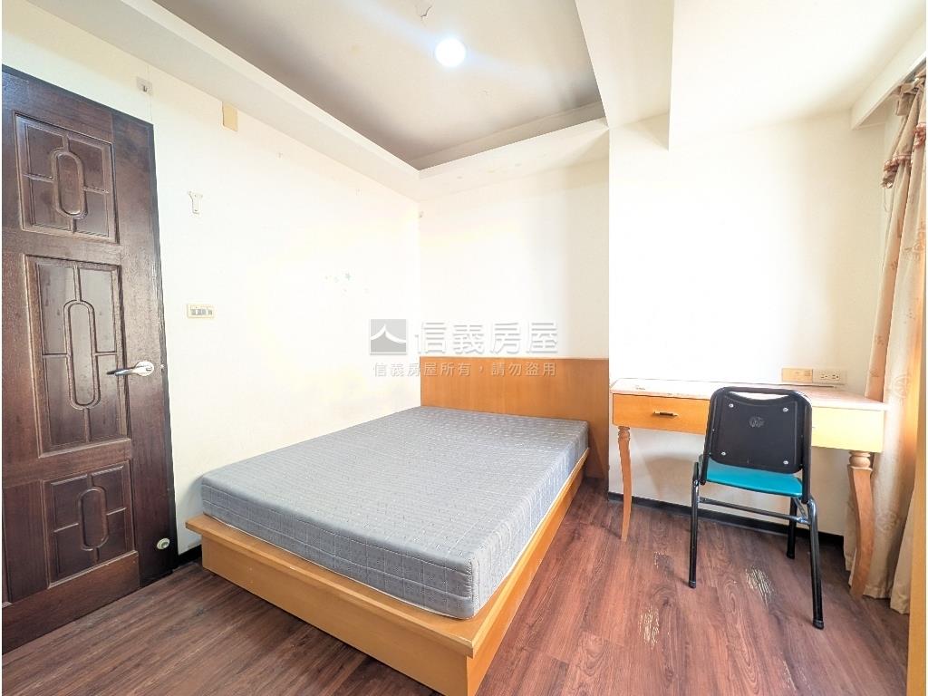 鄉林凱撒方正３房房屋室內格局與周邊環境