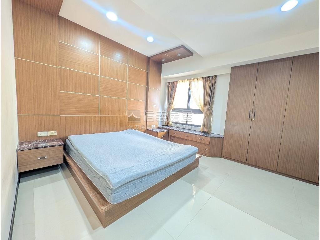 鄉林凱撒方正３房房屋室內格局與周邊環境