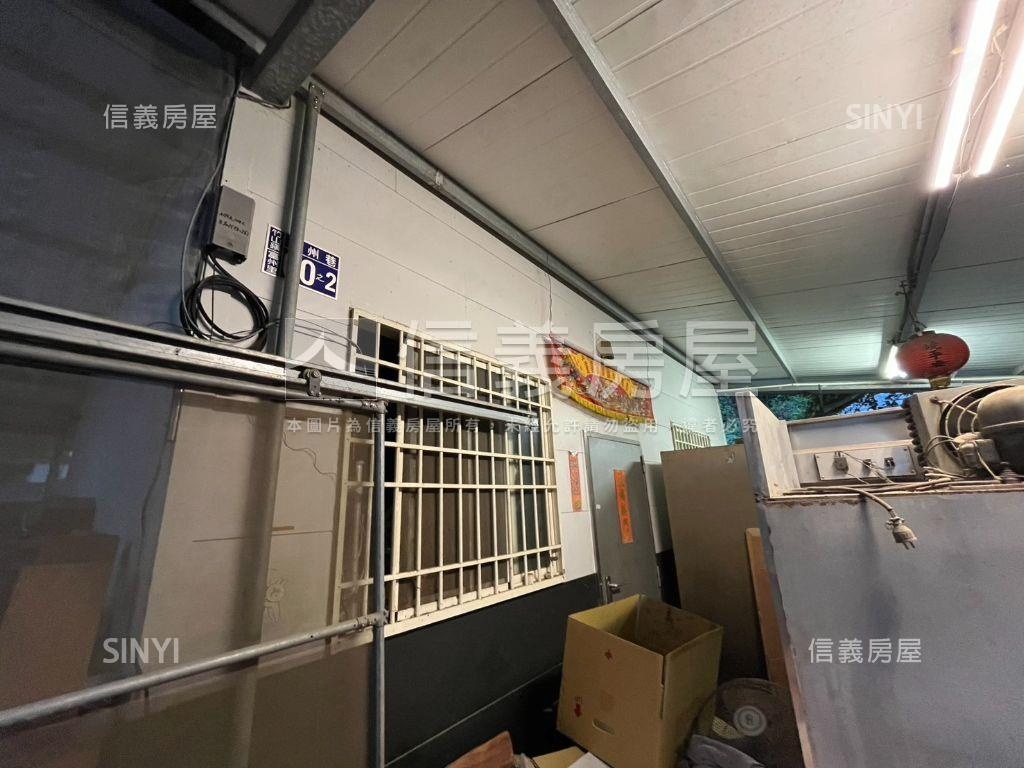 南投竹山溫室果園之二房屋室內格局與周邊環境
