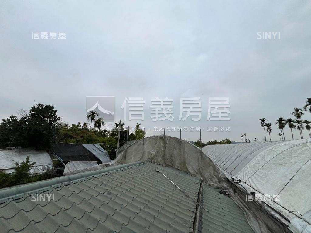 南投竹山溫室果園之二房屋室內格局與周邊環境