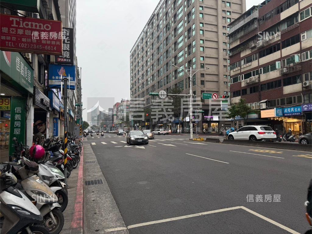 大馬路旁２樓潛力公寓房屋室內格局與周邊環境
