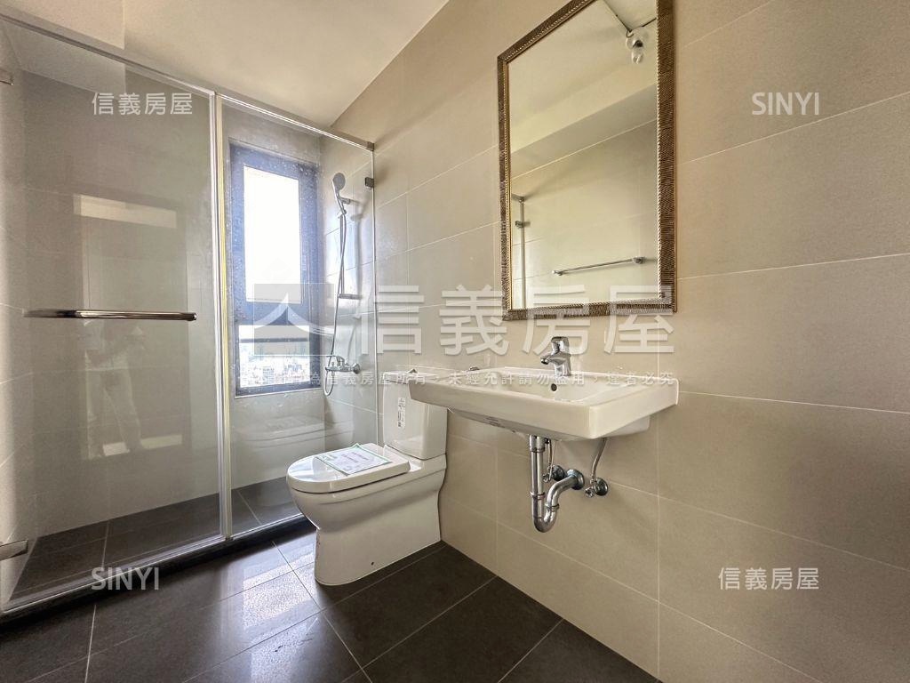 中央花園山海景觀高樓豪邸房屋室內格局與周邊環境