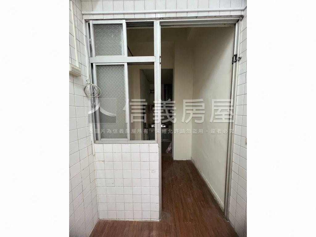 健行路臨路店面房屋室內格局與周邊環境