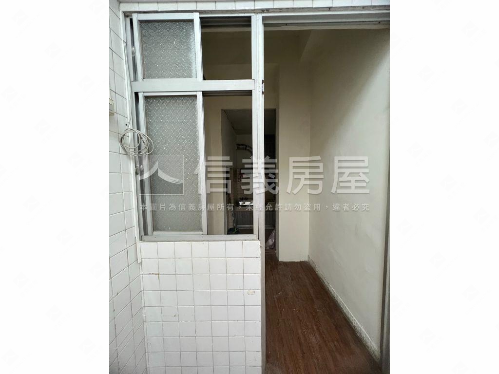 健行路臨路店面房屋室內格局與周邊環境