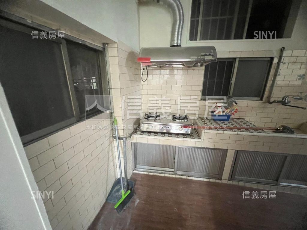 健行路臨路店面房屋室內格局與周邊環境