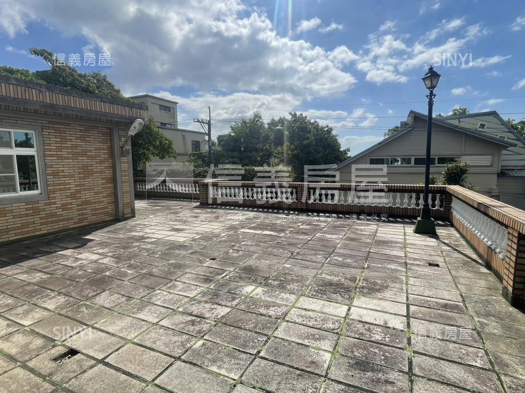 近新市鎮獨立透天房屋室內格局與周邊環境