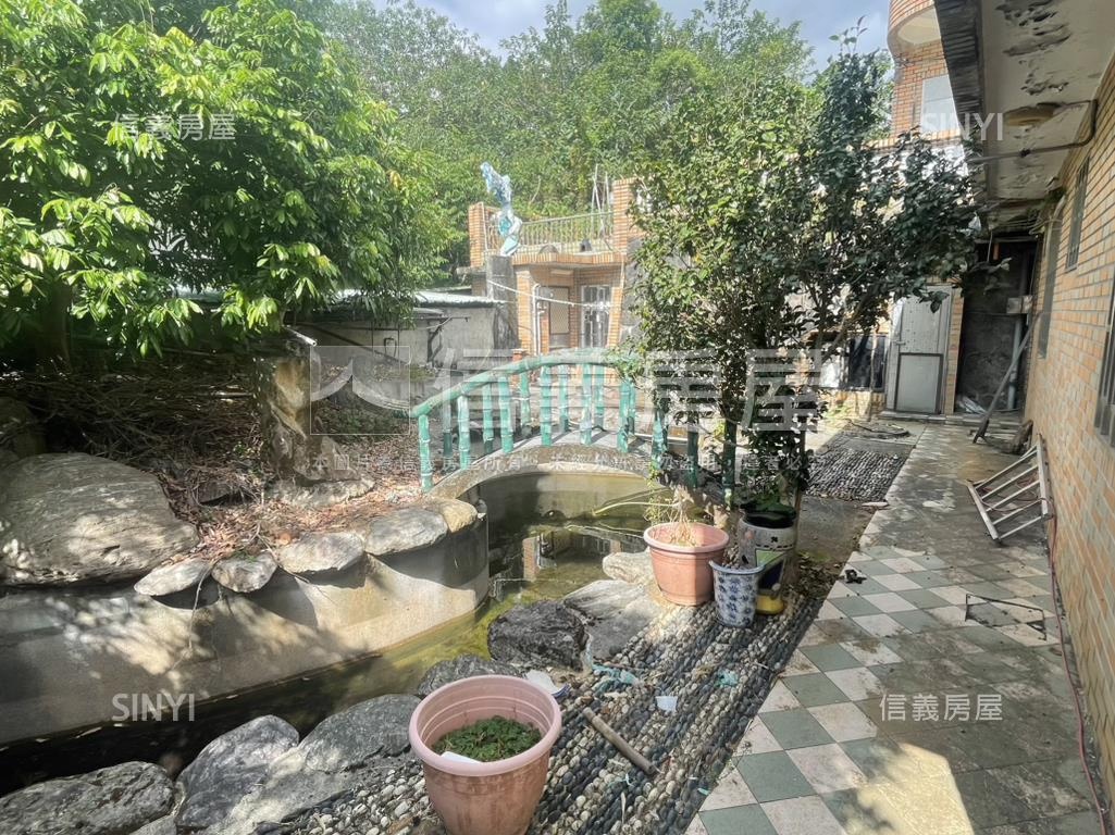 近新市鎮獨立透天房屋室內格局與周邊環境