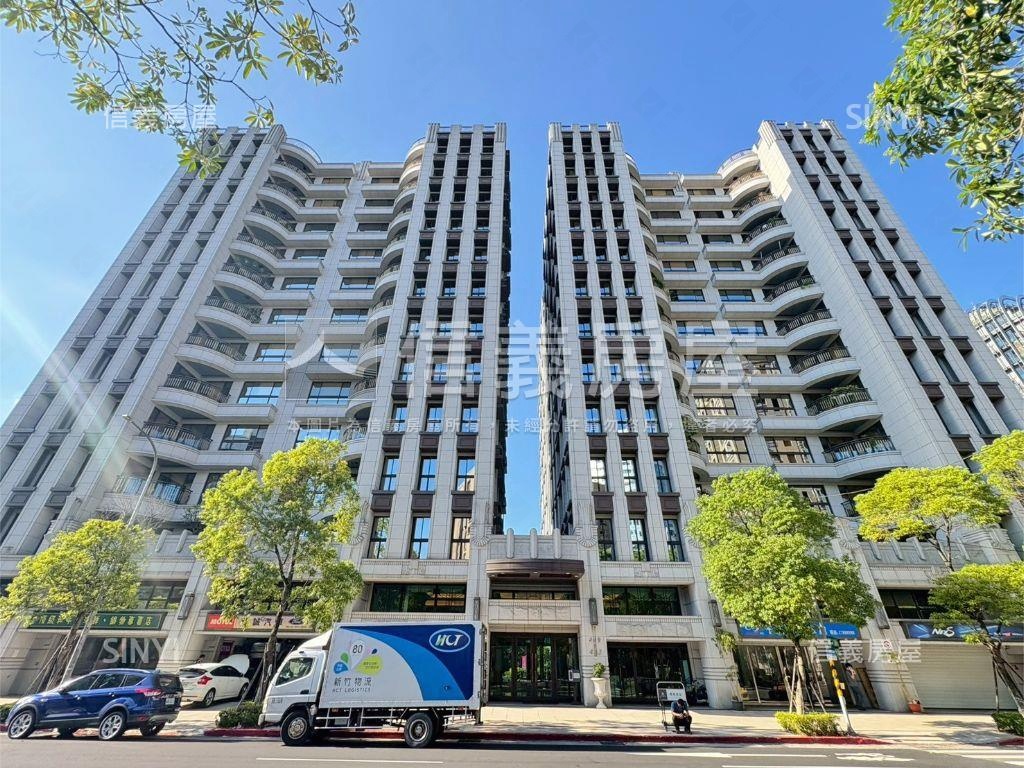 南港世界心前棟高樓房屋室內格局與周邊環境