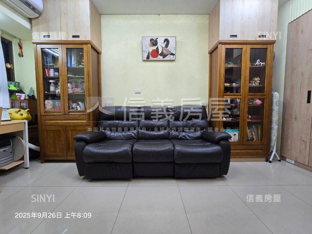 名軒富麗１＋１房帶車位房屋室內格局與周邊環境