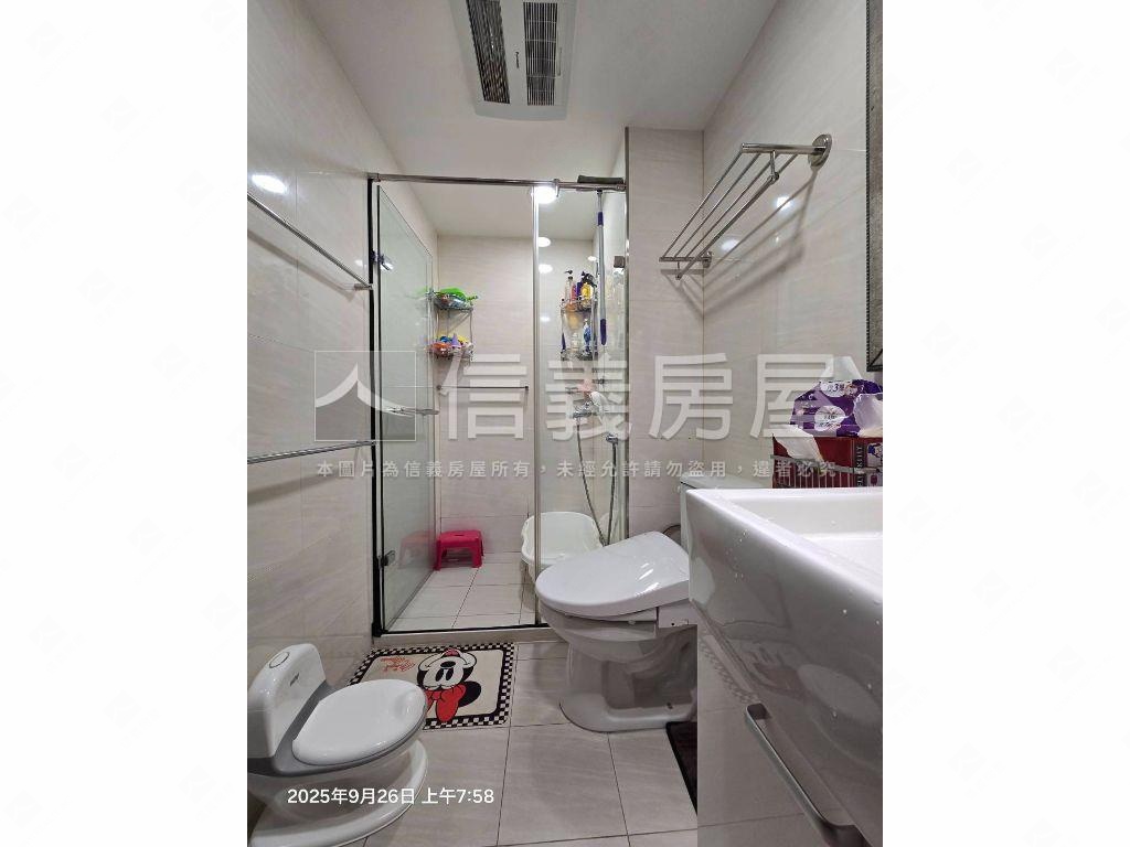 名軒富麗１＋１房帶車位房屋室內格局與周邊環境