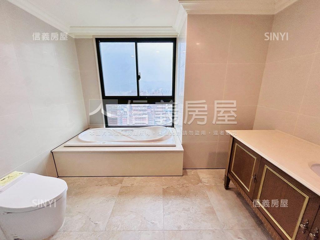 中悅瑰麗面總圖景觀高樓Ａ房屋室內格局與周邊環境