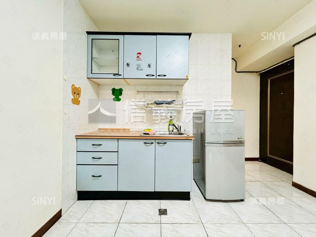 摩天３１溫馨小資套房房屋室內格局與周邊環境