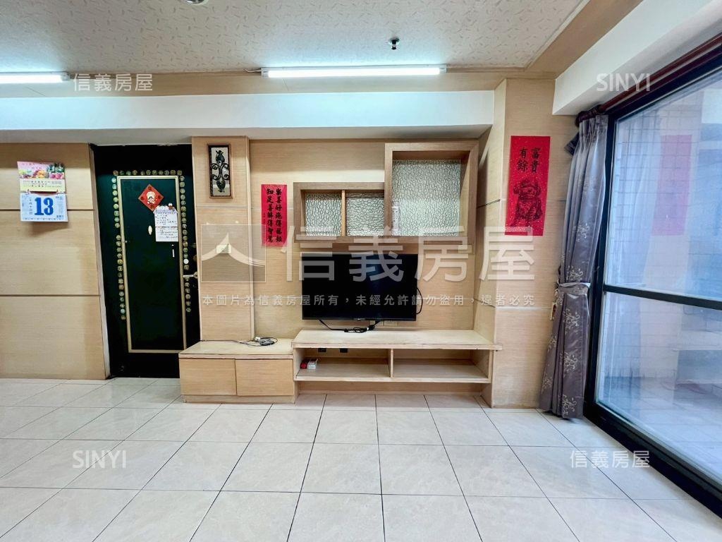 高樓景觀三房平車位房屋室內格局與周邊環境