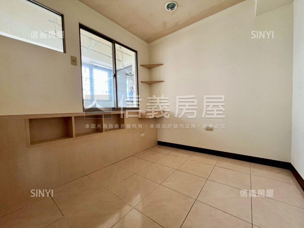 高樓景觀三房平車位房屋室內格局與周邊環境
