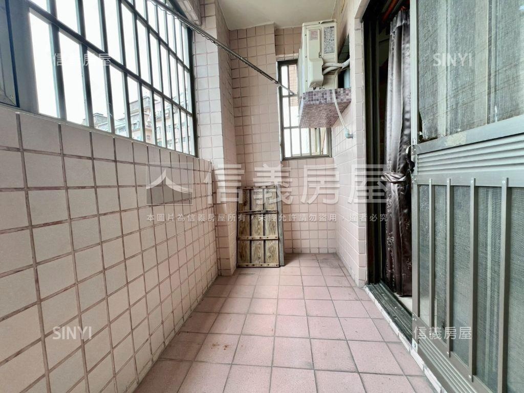 高樓景觀三房平車位房屋室內格局與周邊環境