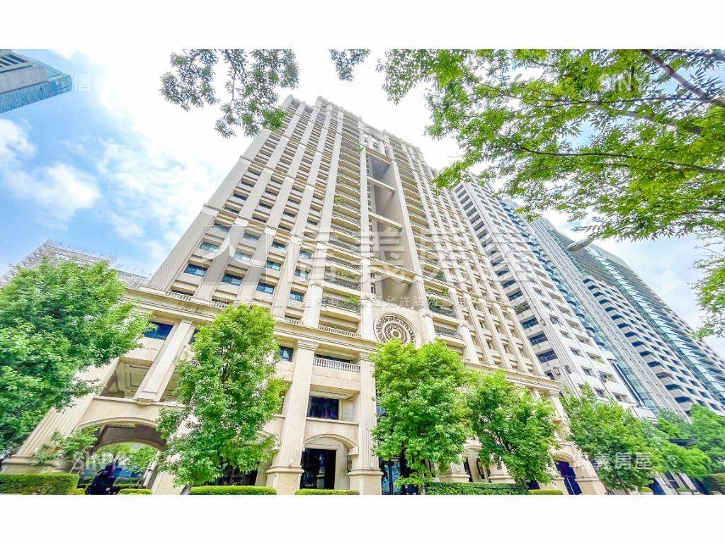 七期新市政天璽五近歌劇院房屋室內格局與周邊環境