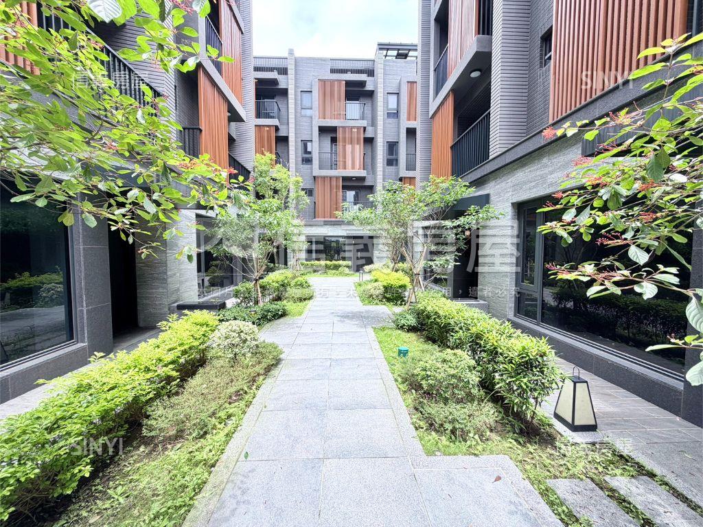 君臨大美．電梯別墅房屋室內格局與周邊環境