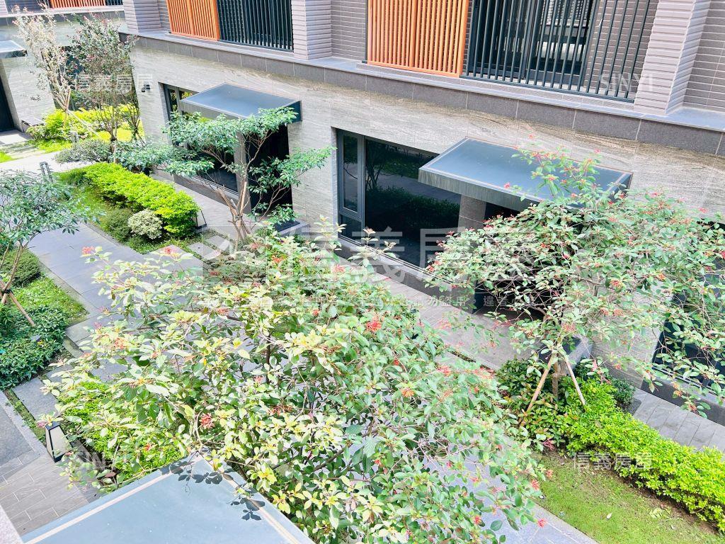 君臨大美．電梯別墅房屋室內格局與周邊環境