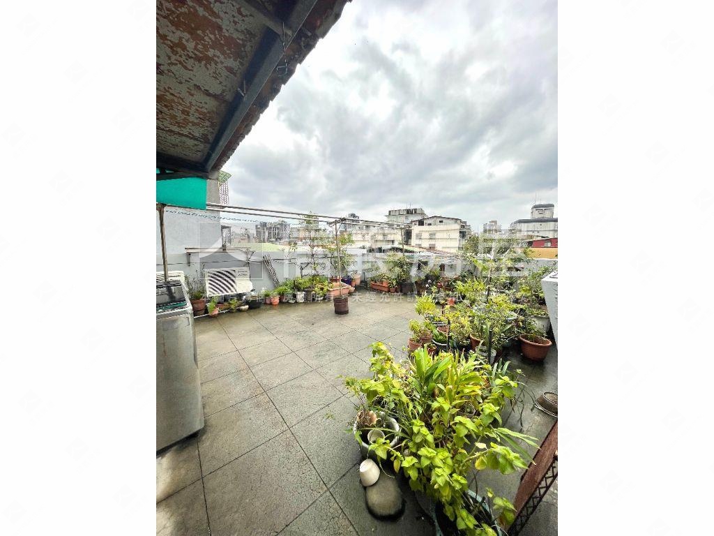 成家首選｜中正電梯三房房屋室內格局與周邊環境