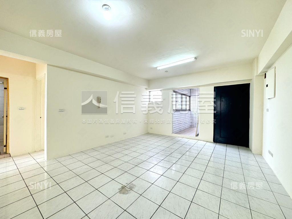 小資首選！次頂樓美３房房屋室內格局與周邊環境