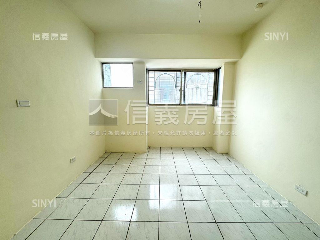 小資首選！次頂樓美３房房屋室內格局與周邊環境