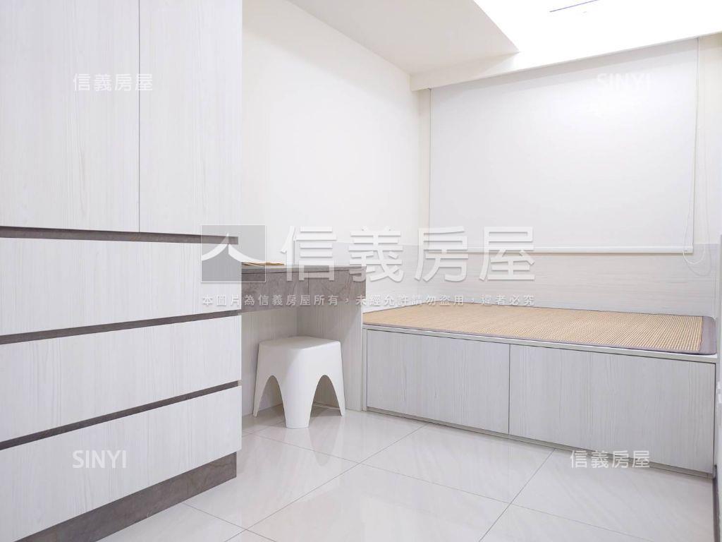 美術白天鵝Ａ棟裝潢平車房屋室內格局與周邊環境