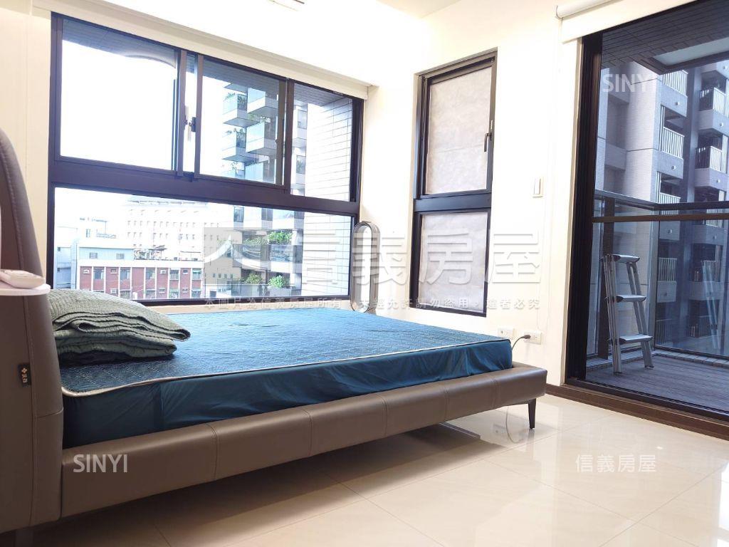 美術白天鵝Ａ棟裝潢平車房屋室內格局與周邊環境