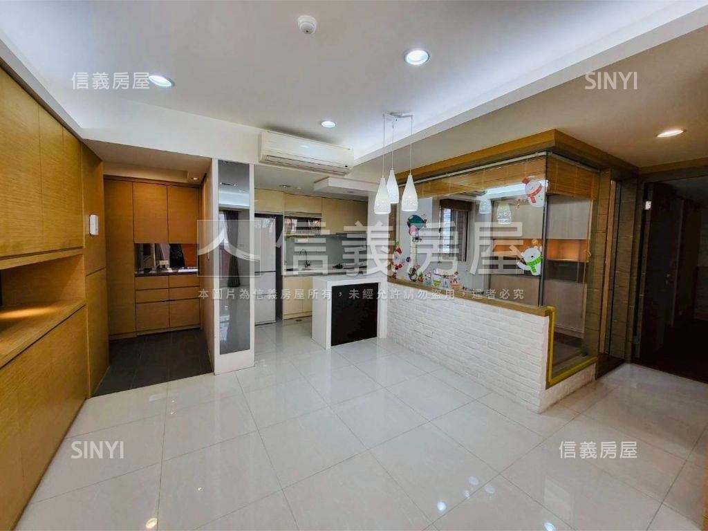 重劃邊間三房★層林盡染房屋室內格局與周邊環境