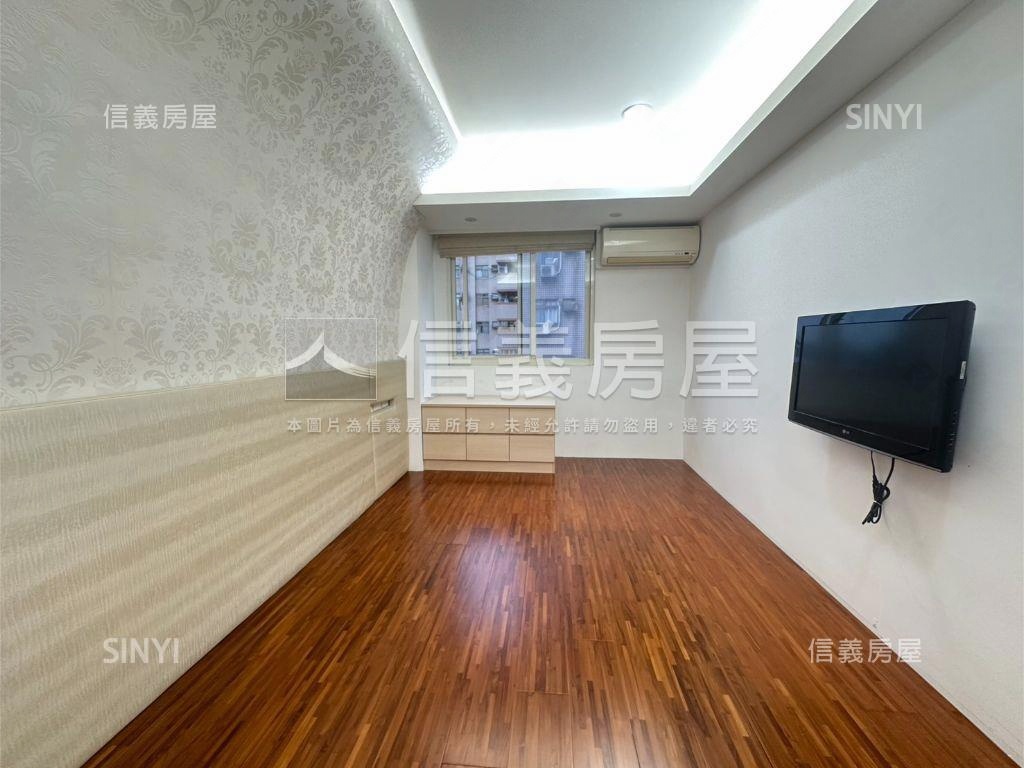 重劃邊間三房★層林盡染房屋室內格局與周邊環境