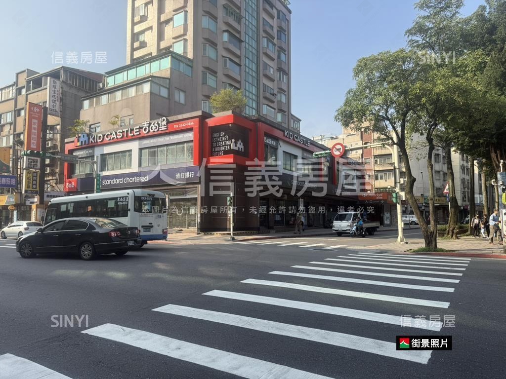 東湖稀有家樂福店面房屋室內格局與周邊環境