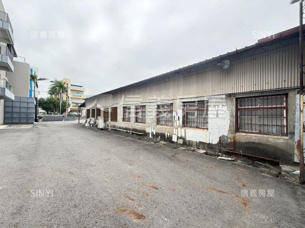 草屯９６１坪乙種工業廠房房屋室內格局與周邊環境