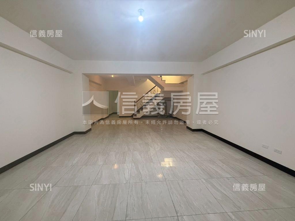 五楊之星美透天房屋室內格局與周邊環境
