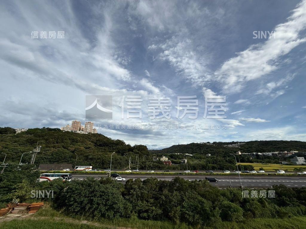 五楊之星美透天房屋室內格局與周邊環境