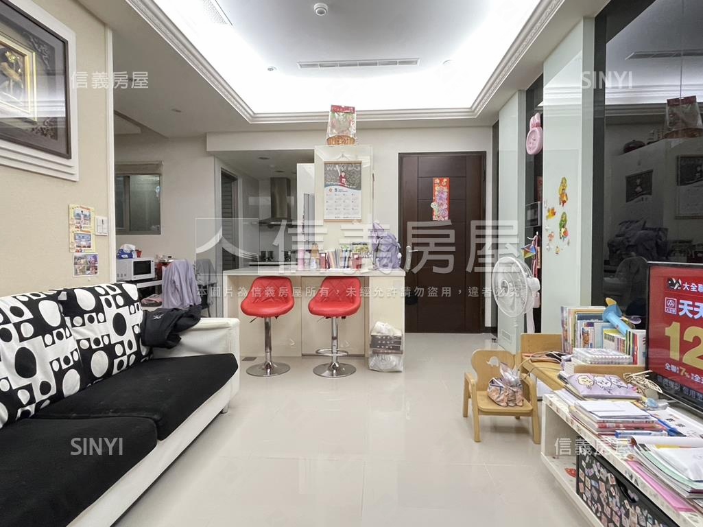 馥麗溫馨二房車位房屋室內格局與周邊環境