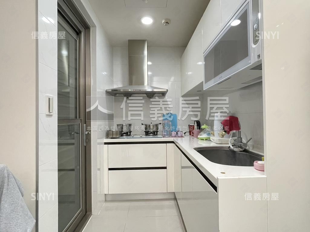 馥麗溫馨二房車位房屋室內格局與周邊環境