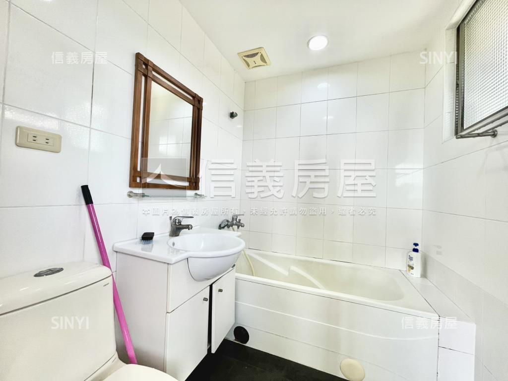 淡江柏園美景高樓三房車位房屋室內格局與周邊環境