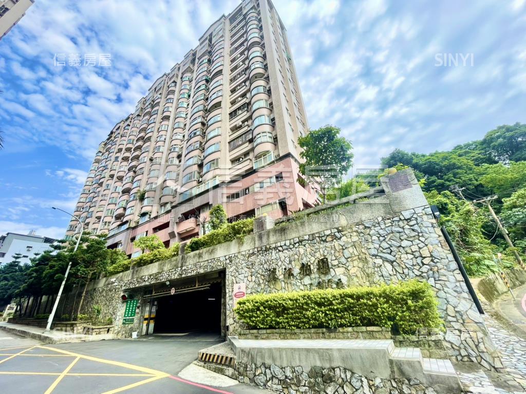 淡江柏園美景高樓三房車位房屋室內格局與周邊環境