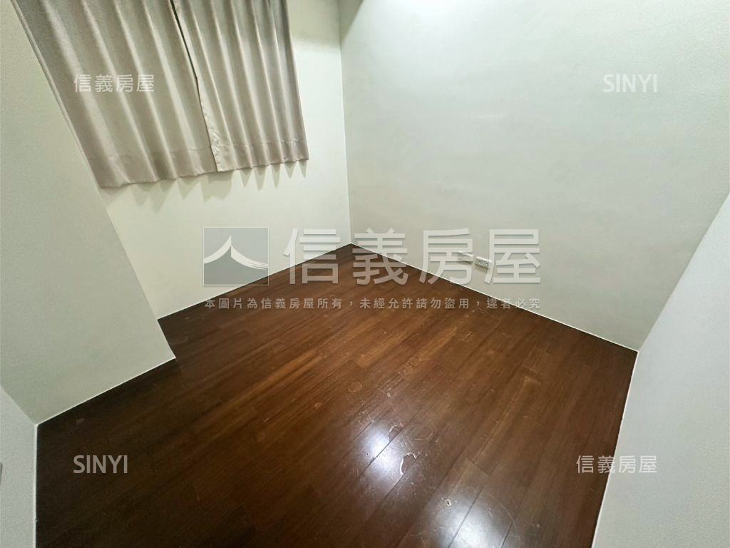 富貴賞高樓平面車位房屋室內格局與周邊環境