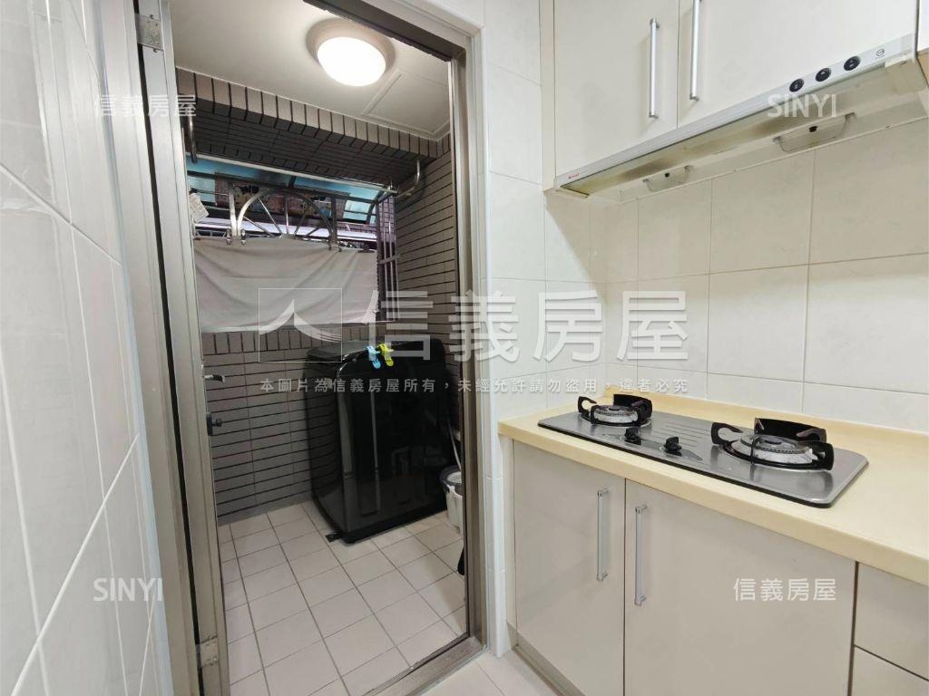 富貴賞高樓平面車位房屋室內格局與周邊環境