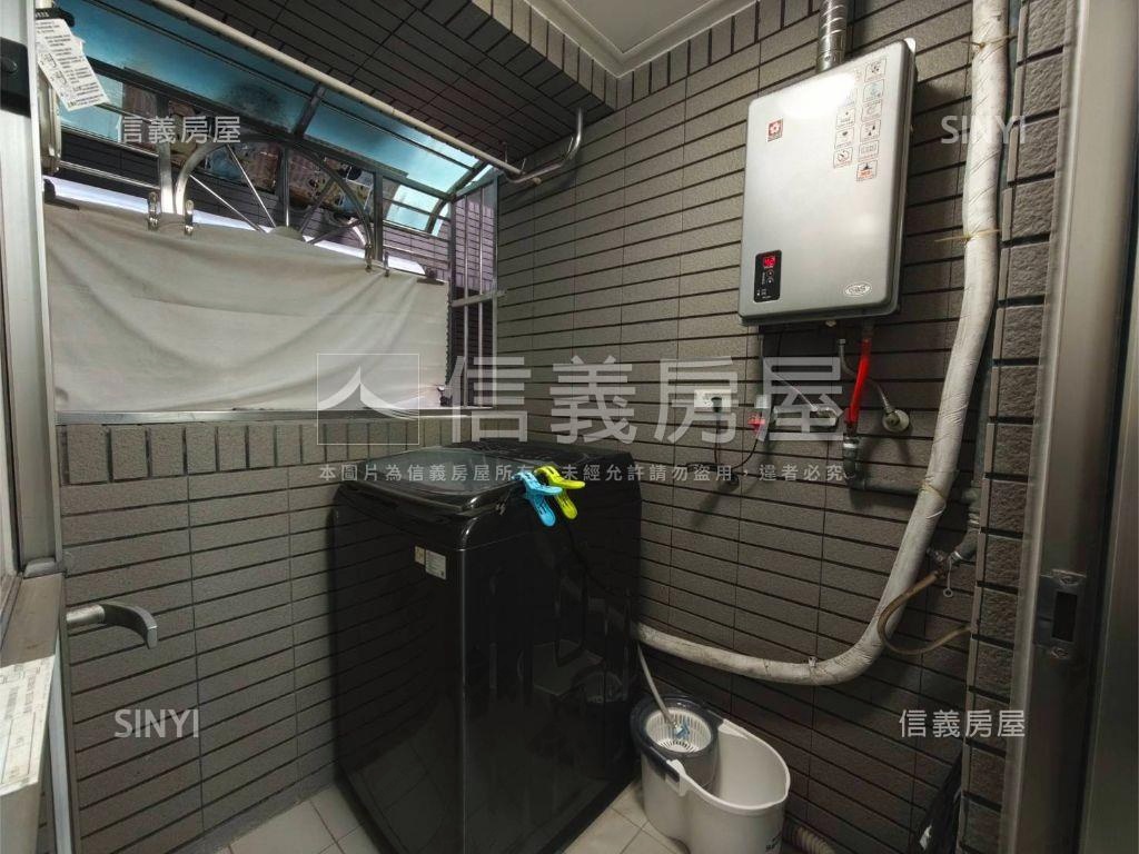 富貴賞高樓平面車位房屋室內格局與周邊環境