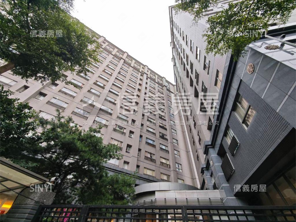 富貴賞高樓平面車位房屋室內格局與周邊環境