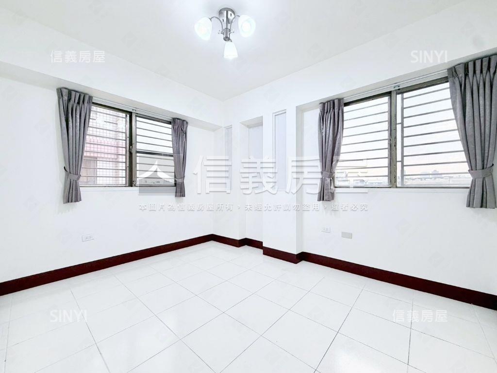 南區｜四面採光成家美三房房屋室內格局與周邊環境