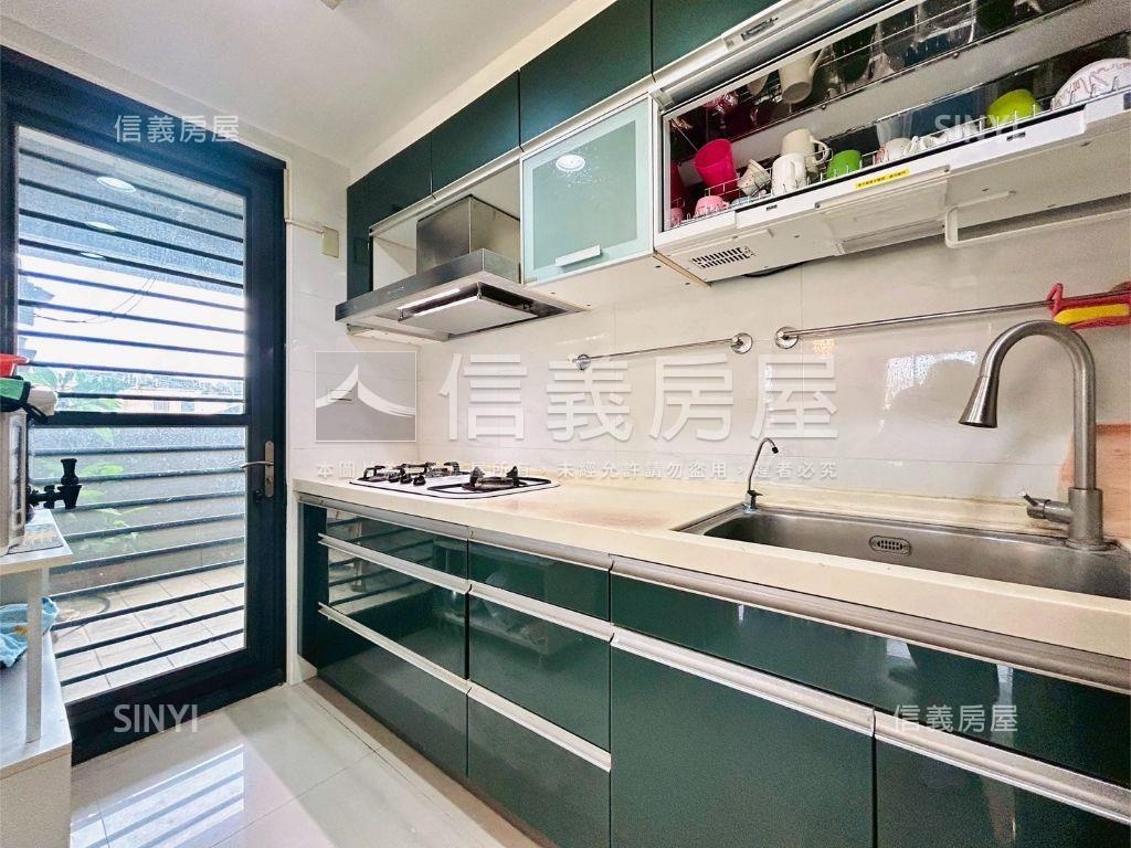 日紡國寶三房車位房屋室內格局與周邊環境